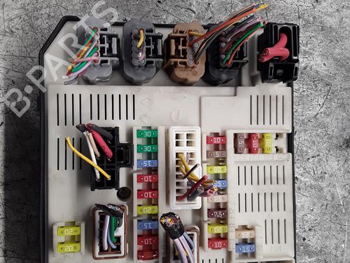 Used Fuse box RENAULT MEGANE III Grandtour (KZ0/1) 1.5 dCi (KZ09, KZ0D, KZ1G, KZ29, KZ14, KZ1W, KZ10, KZ1F,... (110 hp) 30012785