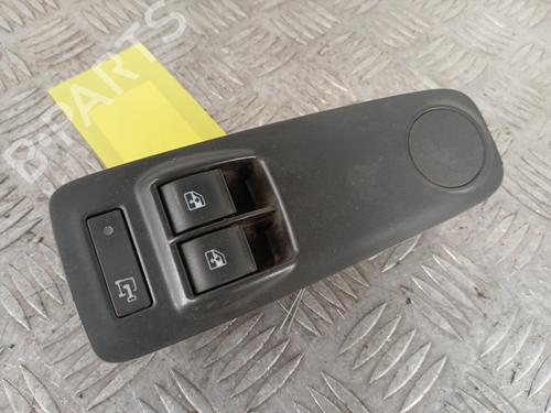 Pulsantiera anteriore sinistra FIAT DUCATO Van (250_) 150 Multijet 2,3 D (148 hp) 31658345