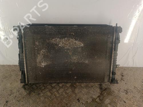 Used Radiator fan Radiator fan PEUGEOT 5008 II (MC_, MJ_, MR_, M4_) 2.0 BlueHDi 180 (MJEHZW, MJEHZR, MJEHZP) (177 hp) 32233457 32233457