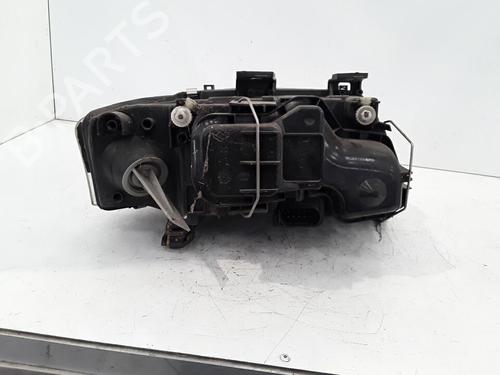 Używane Lampa przednia prawa AUDI A6 C5 Avant (4B5, 4B6) 1.9 TDI (130 hp) 30016213