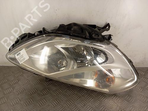 Used Right headlight RENAULT CLIO III (BR0/1, CR0/1) 1.5 dCi (C/BR0G, C/BR1G) (68 hp) 31042778