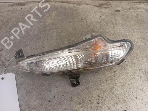 Used Right front indicator PEUGEOT 308 SW II (LC_, LJ_, LR_, LX_, L4_) 1.2 THP 110 (110 hp) 30012500
