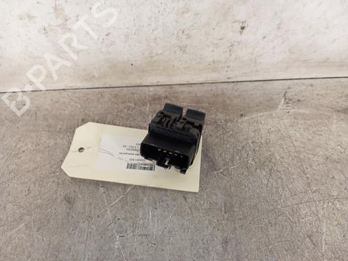 Used Left front window switch Left front window switch 30010411 30010411