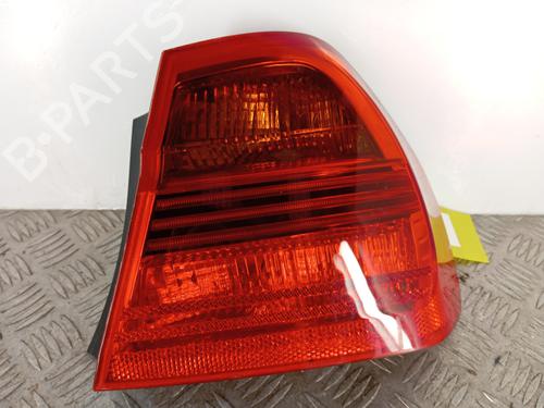 right-taillight-bmw-3-e90-2004-2005-2006-2007-2008-2009-2010-2011-2012-32263505 main image