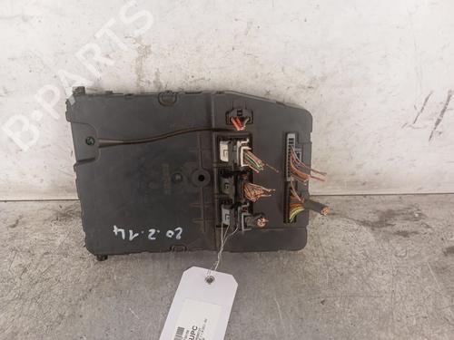 Used Fuse box RENAULT MEGANE II (BM0/1_, CM0/1_) 1.9 dCi (BM0G, CM0G) (120 hp) 30017559
