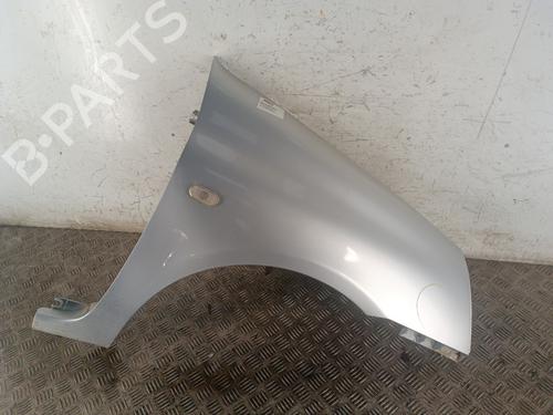 Aleta delantera derecha RENAULT CLIO II (BB_, CB_) 1.5 dCi (B/CB3M) (64 hp) 30614994