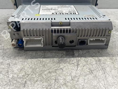 Radio RENAULT CLIO IV Grandtour (KH_) 1.5 dCi 90 (KHN3, KHN4) (90 hp) 30019561