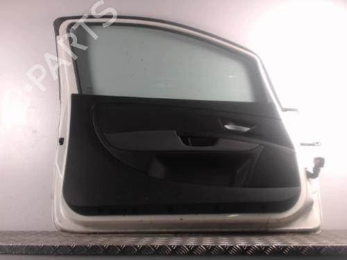 Used Left front door FIAT GRANDE PUNTO (199_) 1.3 D Multijet (75 hp) 30016824