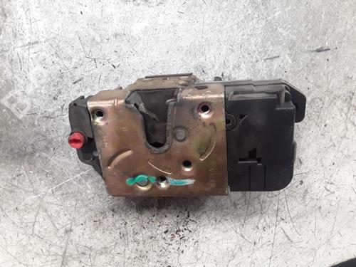 Vergrendeling rechts achter PEUGEOT 206 Hatchback (2A/C) 1.9 D (69 hp) 30018559