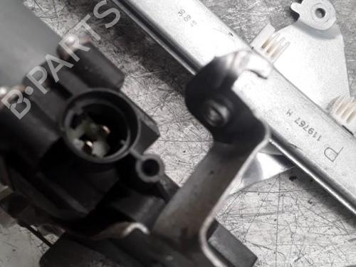 Lève-vitre arrière droit NISSAN QASHQAI I (J10, NJ10) 1.6 (114 hp) 30013763