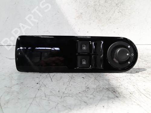 Used Left front window switch RENAULT CLIO IV (BH_) 1.5 dCi 75 (75 hp) 30021148
