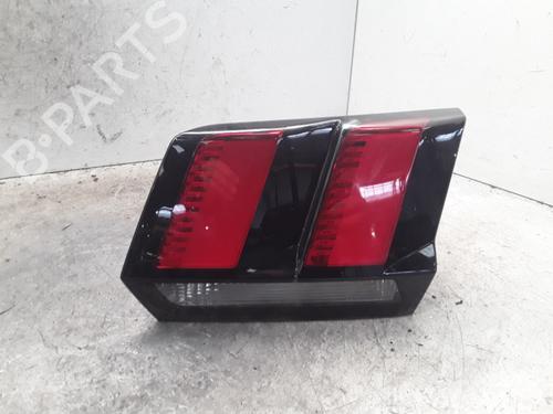 Used Right tailgate light Right tailgate light PEUGEOT 3008 II SUV (MC_, MR_, MJ_, M4_) Hybrid4 (M45GBU) (299 hp) 33693668 33693668
