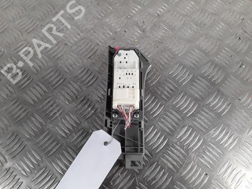Left front window switch TOYOTA YARIS (_P9_) 1.33 VVT-i (NSP90_, NSP90R) | BP30022832I27 