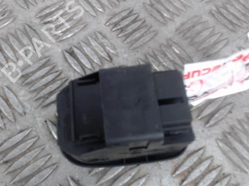 Used Switch PEUGEOT 206 Hatchback (2A/C) 1.4 i (75 hp) 30027719