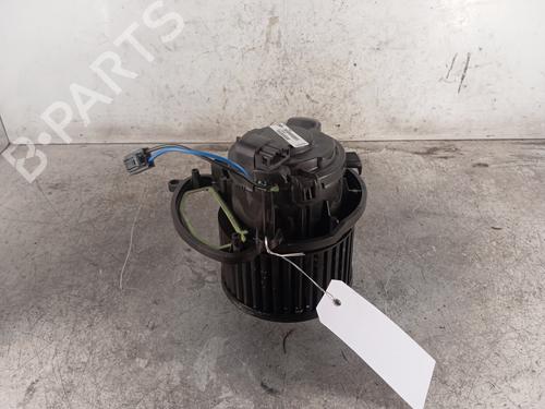 Used Heater blower motor RENAULT MEGANE IV Hatchback (B9A/M/N_) 1.5 dCi 110 (B9A3) (110 hp) 30012562