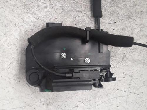 Høyre foran lås IVECO DAILY VI Platform/Chassis 35S18, 35C18, 40C18, 45C18, 50C18, 60C18, 65C18, 70C18 (179 hp) 30024736