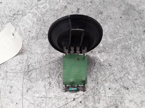 Varmeblæsermodstand VW POLO V (6R1, 6C1) 1.0 (75 hp) 30013727