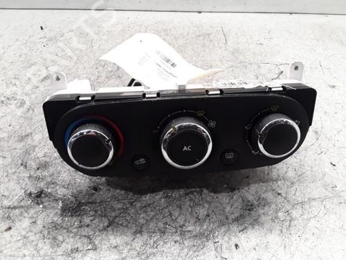Commande Chauffage RENAULT CLIO IV (BH_) 0.9 TCe 90 (BHNF, BHMA, BHMH, BHJK, BHJR) | BP30024663I5 