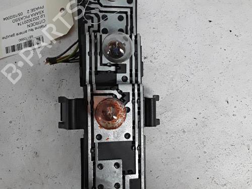 Used Lamp holder Lamp holder CITROËN XSARA PICASSO (N68) 1.8 16V (115 hp) 30021811 30021811