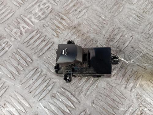 right-front-window-switch-hyundai-i30-gd-2011-36691188 main image