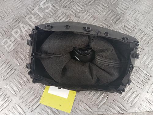 Used Shift knob Shift knob PEUGEOT 208 II (UB_, UP_, UW_, UJ_) 1.2 PureTech 100 (101 hp) 34108061 34108061