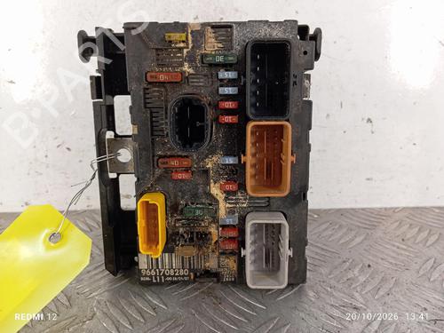 Used Fuse box Fuse box PEUGEOT 307 (3A/C) 1.6 HDi 110 (109 hp) 40177773 40177773