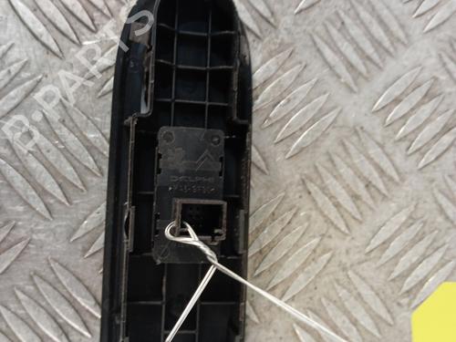 Right front window switch PEUGEOT 508 SW I (8E_) 2.0 HDi | BP32339494I26 - Image 2