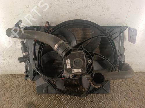 Used Water radiator Water radiator BMW X1 (E84) sDrive 20 d (177 hp) 33691914 33691914