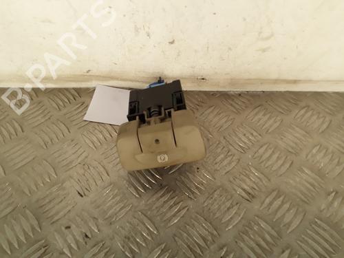 Used Switch RENAULT SCÉNIC II (JM0/1_) 1.9 dCi (JM14) (131 hp) 30593398