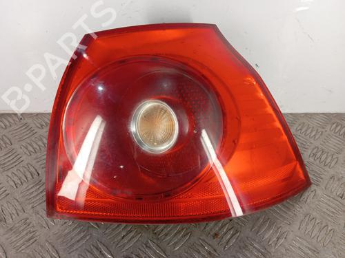 Used Right taillight Right taillight VW GOLF V (1K1) 1.9 TDI (105 hp) 33692812 33692812