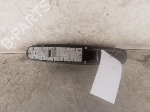 Left front window switch RENAULT SCÉNIC III (JZ0/1_) 1.9 dCi (JZ0J, JZ1J, JZ1K, JZ1S) | BP30017642I27