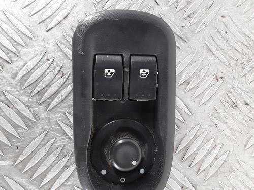 Used Left front window switch RENAULT KANGOO / GRAND KANGOO II (KW0/1_) 1.5 dCi 90 (KW05, KW08, KW0G, KW11) (90 hp) 30614985