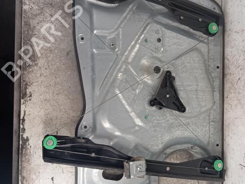 Rudehejsemekanisme ventre foran VW TIGUAN (5N_) 2.0 TDI (140 hp) 30012417