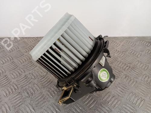 Used Heater blower motor Heater blower motor PEUGEOT 5008 II (MC_, MJ_, MR_, M4_) 2.0 BlueHDi 180 (MJEHZW, MJEHZR, MJEHZP) (177 hp) 32168301 32168301