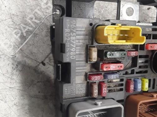 Fuse box CITROËN C4 Picasso I MPV (UD_) 1.6 HDi | BP30024858E1