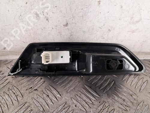 Used Right rear window switch Right rear window switch PEUGEOT 308 III (FB_, FH_, FP_, F3_, FM_) Hybrid 180 (F3DGXT, F3DGMH) (181 hp) 30852723 30852723