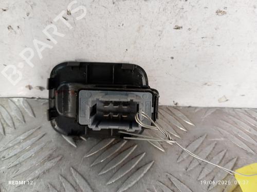 Right front window switch CITROËN C3 III (SX) 1.2 PureTech 82 | BP36759116I26 - Image 2
