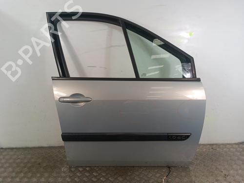 Puerta delantera derecha RENAULT SCÉNIC II (JM0/1_) 1.9 dCi (JM0G, JM12, JM1G, JM2C) (120 hp) 30012660