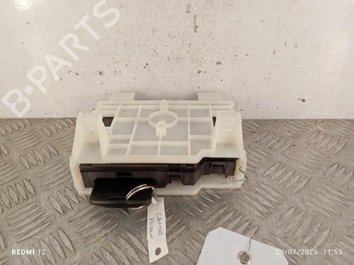 card-reader-renault-captur-i-j5_-h5_-2013-37866756 main image