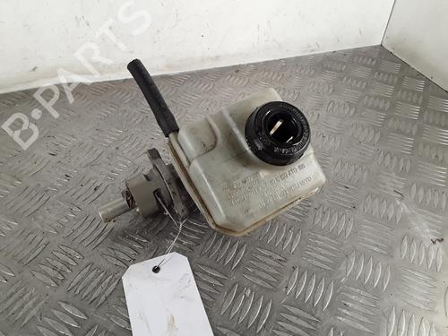 Used Brake master cylinder RENAULT MASTER II Van (FD) 2.5 dCi 120 (FD0M, FD0U, FD0W, FD2M, FD2W, FD3M, FD3U,... (115 hp) 30451530