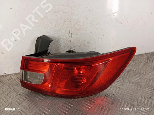 right-taillight-renault-clio-iv-bh_-2012-2013-2014-2015-2016-2017-2018-2019-2020-2021-39043074 main image