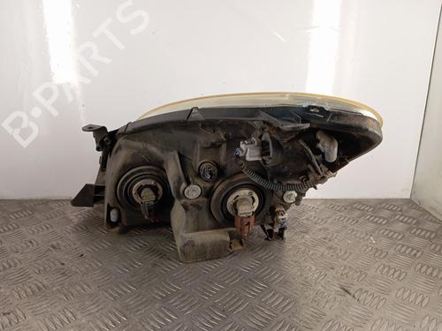 Used Right headlight Right headlight TOYOTA COROLLA Verso (ZER_, ZZE12_, R1_) 1.8 (ZNR11_, ZNR11R) (129 hp) 33692146 33692146