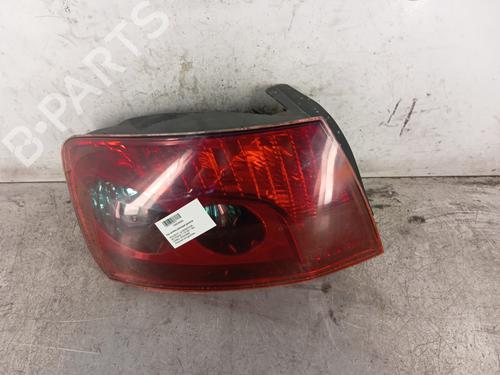 Used Left taillight PEUGEOT 407 (6D_) 1.6 HDi 110 (6D9HZC, 6D9HYC) (109 hp) 30008188