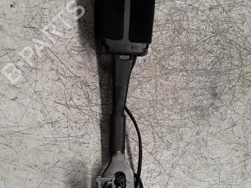 Used Seat buckle PEUGEOT 2008 I (CU_) 1.2 THP 110 / PureTech 110 (110 hp) 30011241