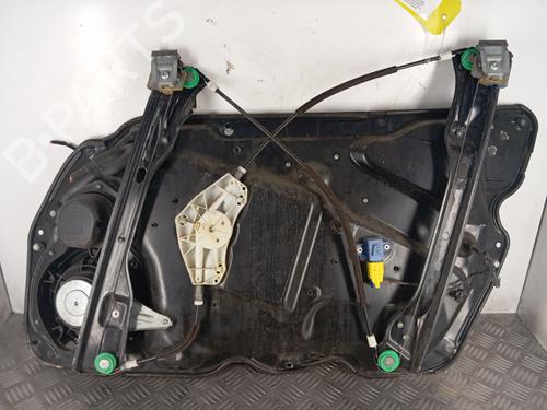 Rudehejsemekanisme ventre foran VW PASSAT B6 (3C2) 1.9 TDI (105 hp) 31660424