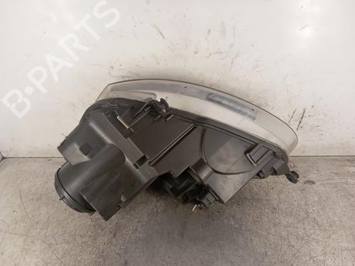 Used Right headlight Right headlight VW GOLF V (1K1) 1.9 TDI (105 hp) 30020160 30020160