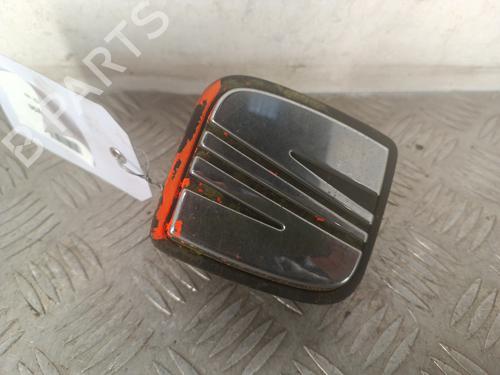 Trunk håndtak SEAT LEON (1P1) 1.6 TDI (105 hp) 30751278