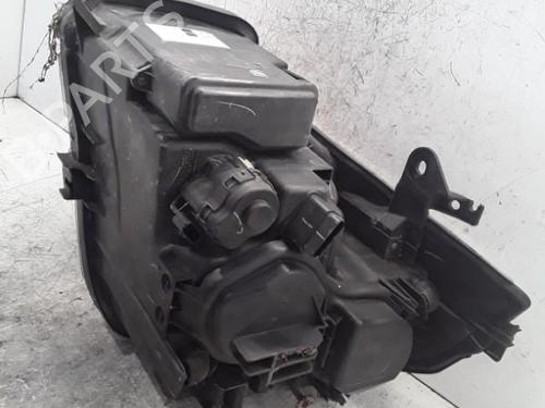 Used Right headlight Right headlight RENAULT VEL SATIS (BJ0_) 2.0 dCi (BJ03, BJ0B) (173 hp) 30013743 30013743