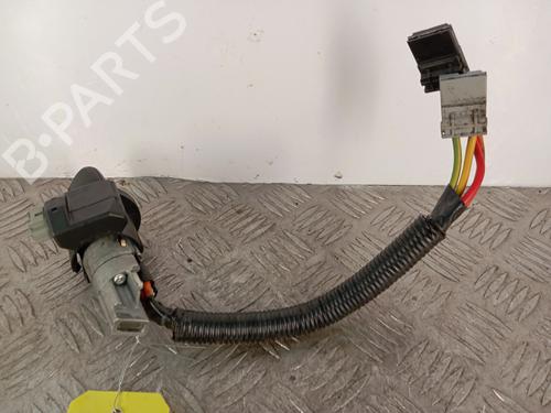 Used Ignition barrel RENAULT TRAFIC II Van (FL) 1.9 dCi 80 (FL0B) (82 hp) 32318101