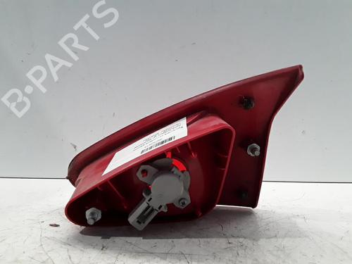 Used Left tailgate light ALFA ROMEO 147 (937_) 1.6 16V T.SPARK (937.AXA1A, 937.AXB1A, 937.BXB1A) (120 hp) 30026930
